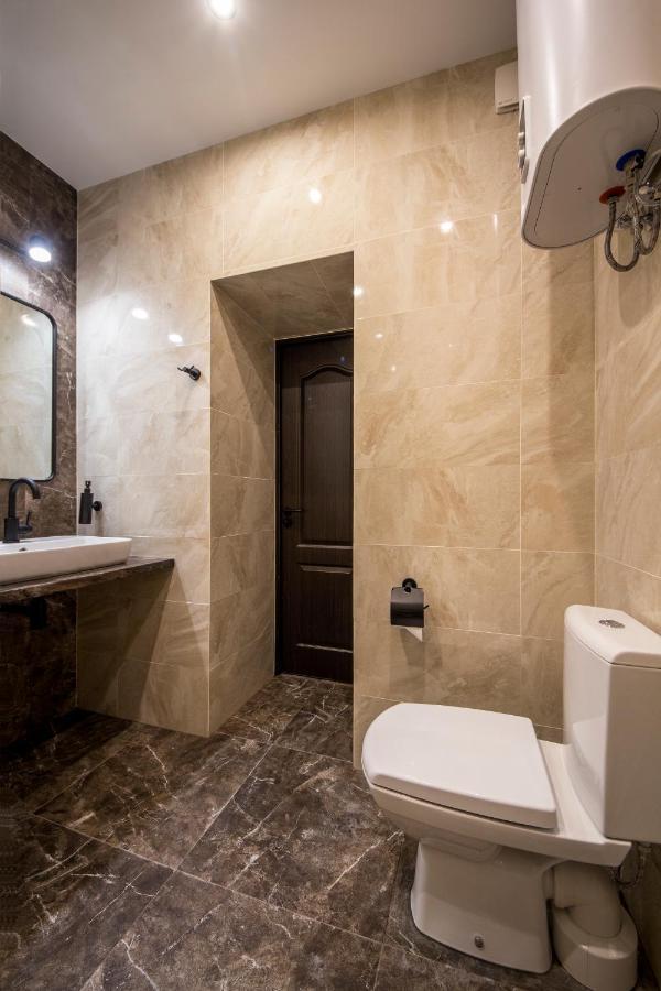 Apartments On Ploshcha Ukrainskykh Heroiv Kiev Eksteriør bilde